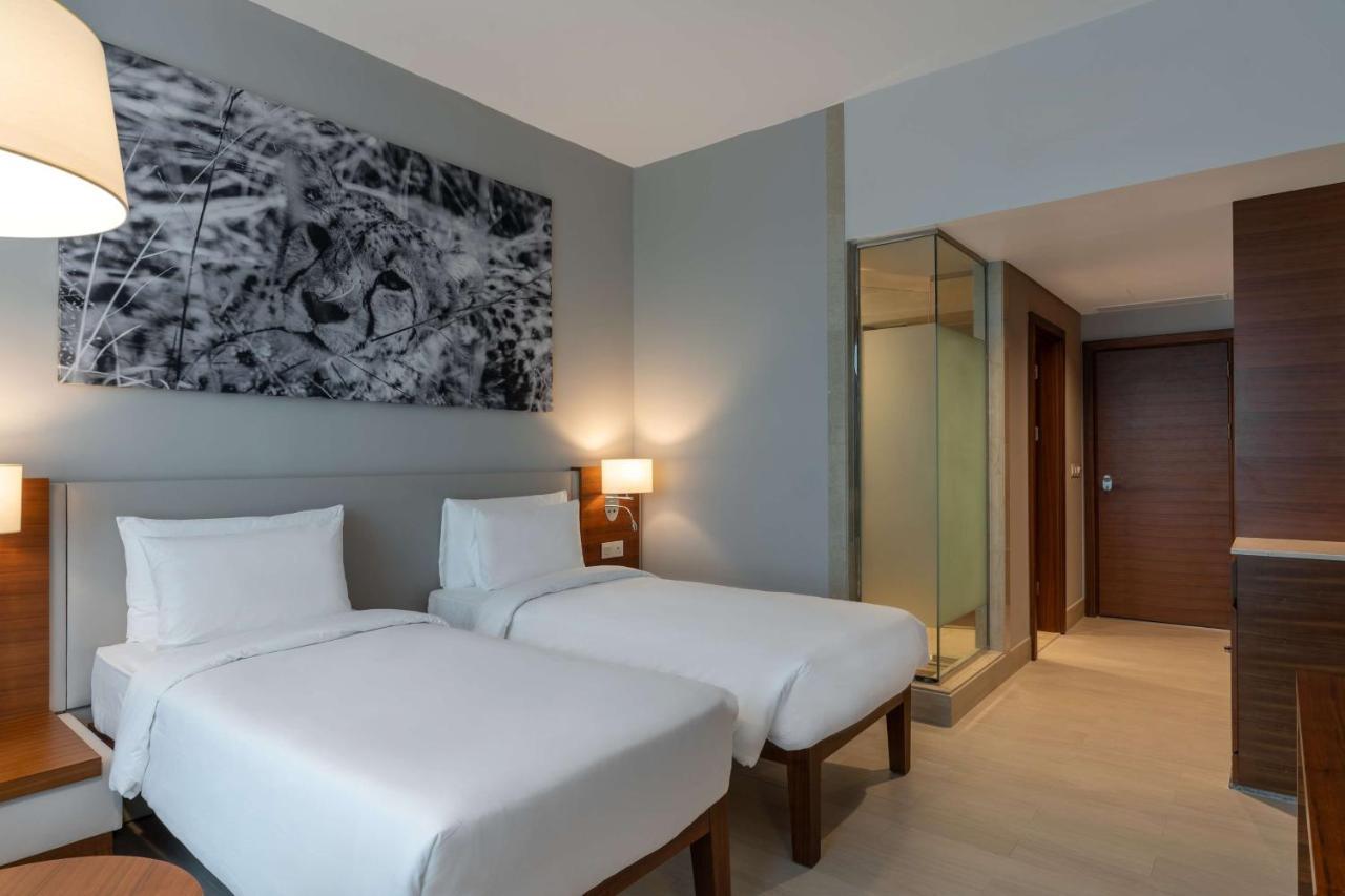 Radisson Blu Hotel, Giuba Esterno foto